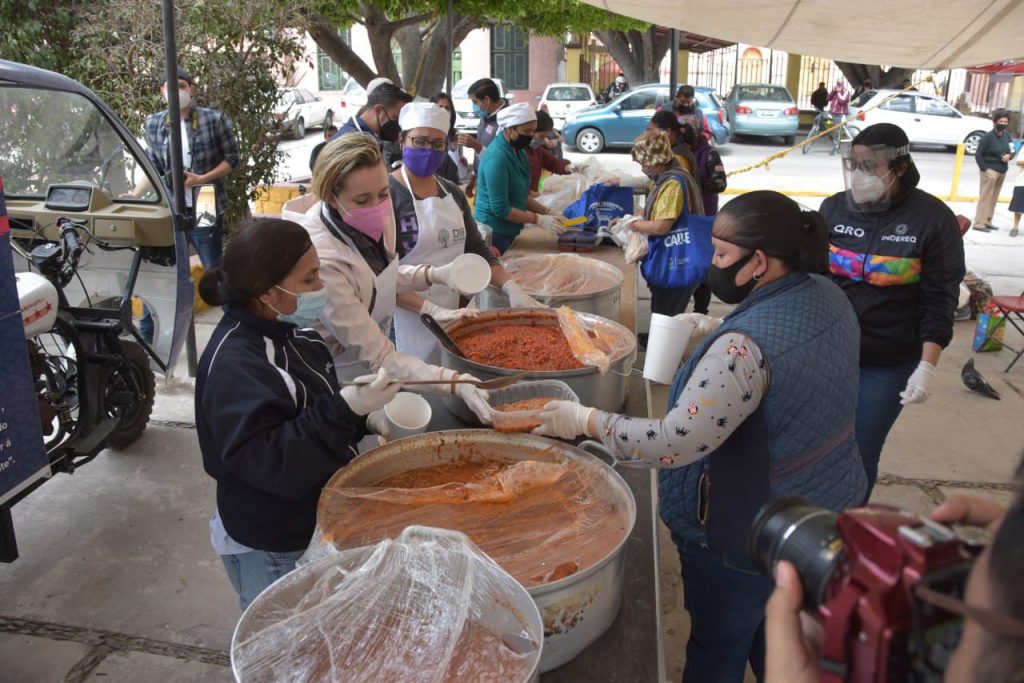 Imagen de Continúan los apoyos alimentarios con el programa Comedores en tu Calle 10