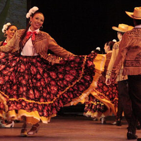 Danza Folklórica III, 40 AÑOS EN ADELANTE