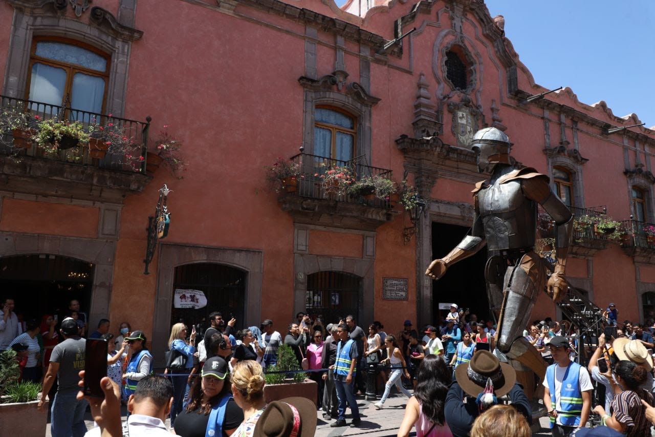 Imagen de Con el Festival Experimental, "Aquiles" continúa conquistando el Centro Histórico de Querétaro 4