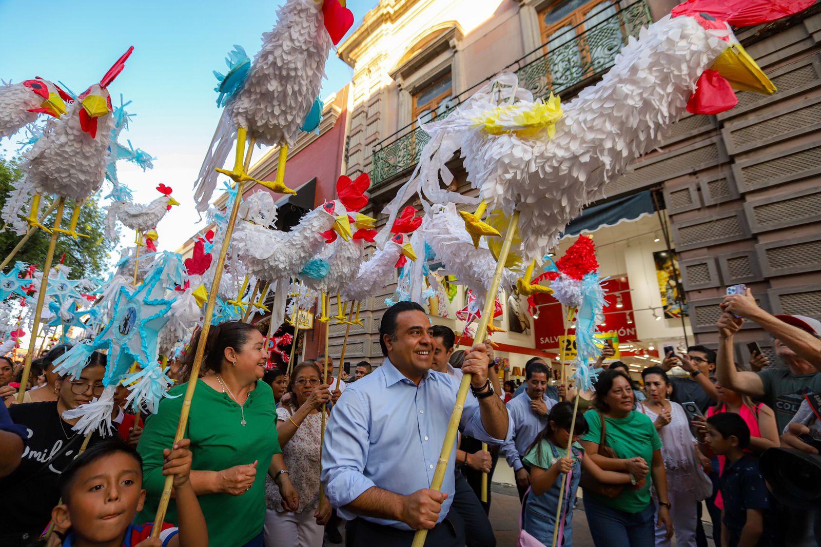 Imagen de Con la Fiesta del Gallo, inicia el Festival 492 Aniversario Santiago de Querétaro EC(H)O 2