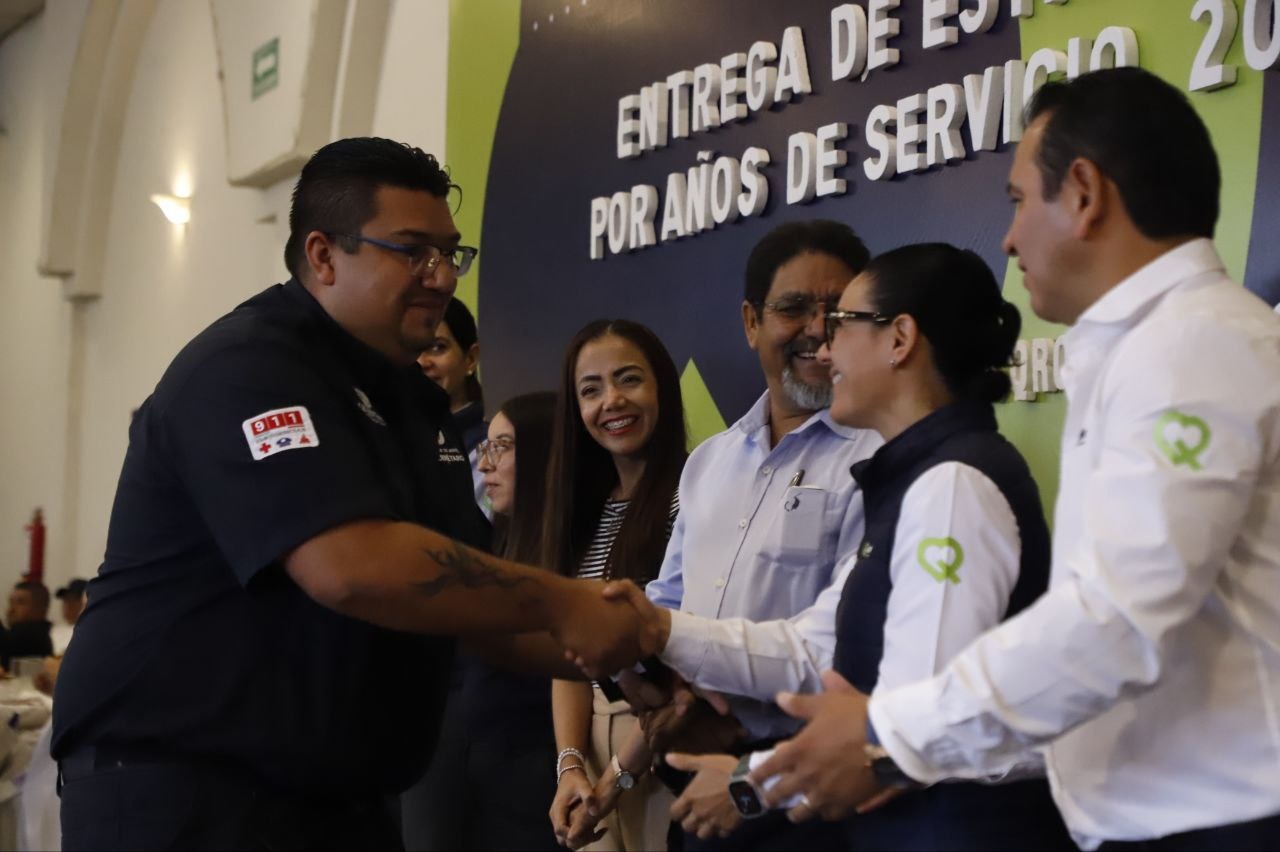 Imagen de Municipio de Querétaro reconoce a trabajadores por sus 10, 15, 20, 25 y 30 años de servicio 3