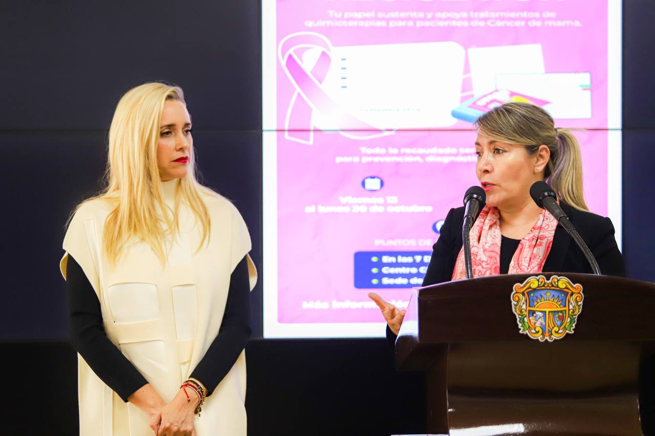 Imagen de Alianza entre el DIF Municipal de Querétaro y Damas Azules en Cancerología para detección oportuna del cáncer de mama 1
