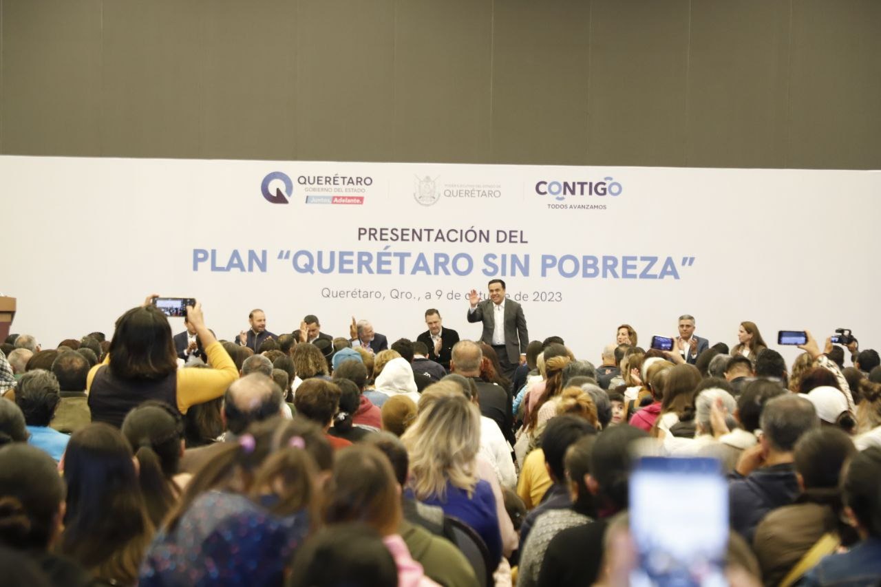 Imagen de Asiste Luis Nava a la presentación del plan "Querétaro Sin Pobreza" 1