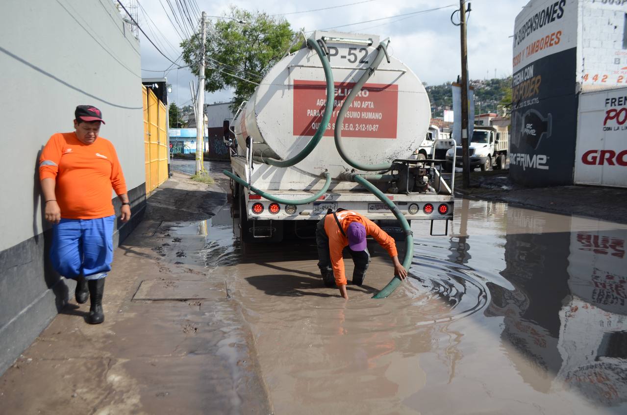 Imagen de Trabaja Municipio de Querétaro en atención de incidencias por lluvias 3