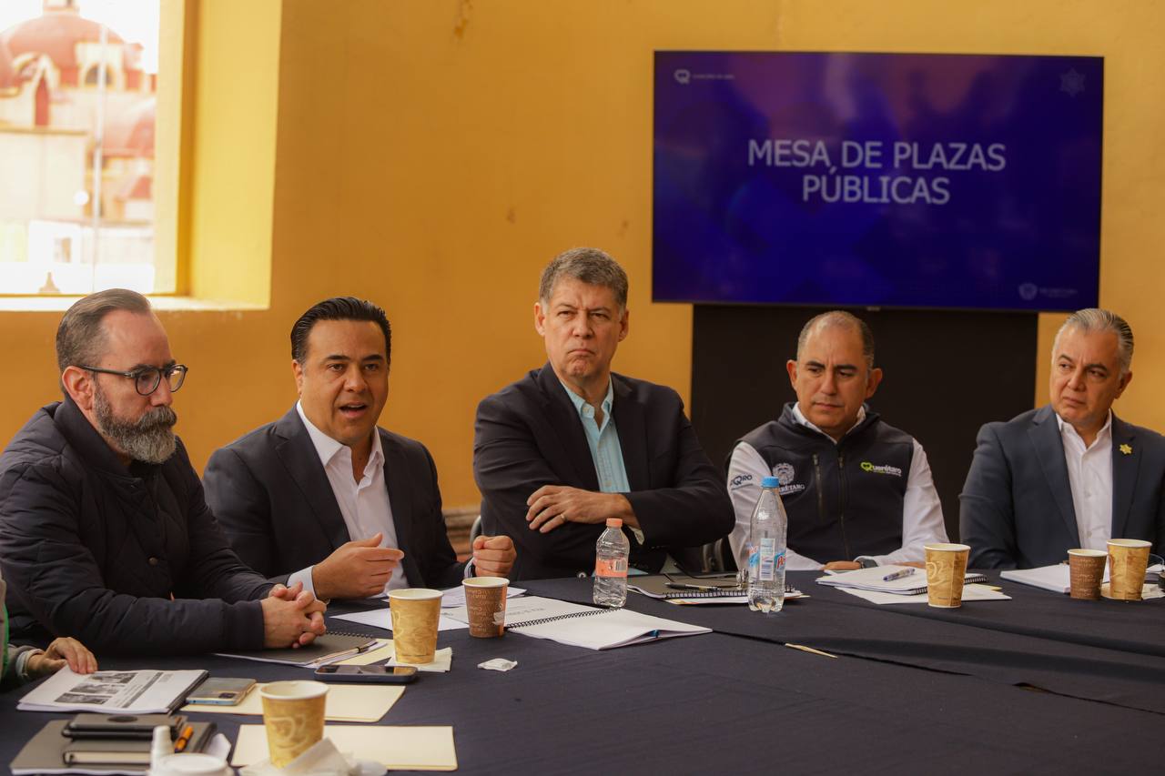 Imagen de Se reúne Luis Nava con integrantes de la Alianza por el Centro Histórico 4