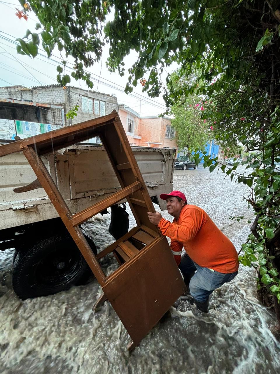 Imagen de Municipio de Querétaro atiende reportes por lluvias de esta tarde 8