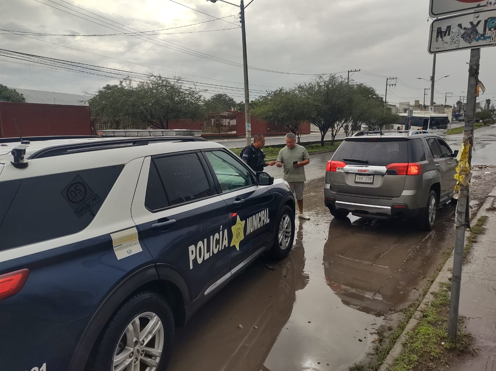 Imagen de Municipio de Querétaro atiende reportes por lluvias de esta tarde 4