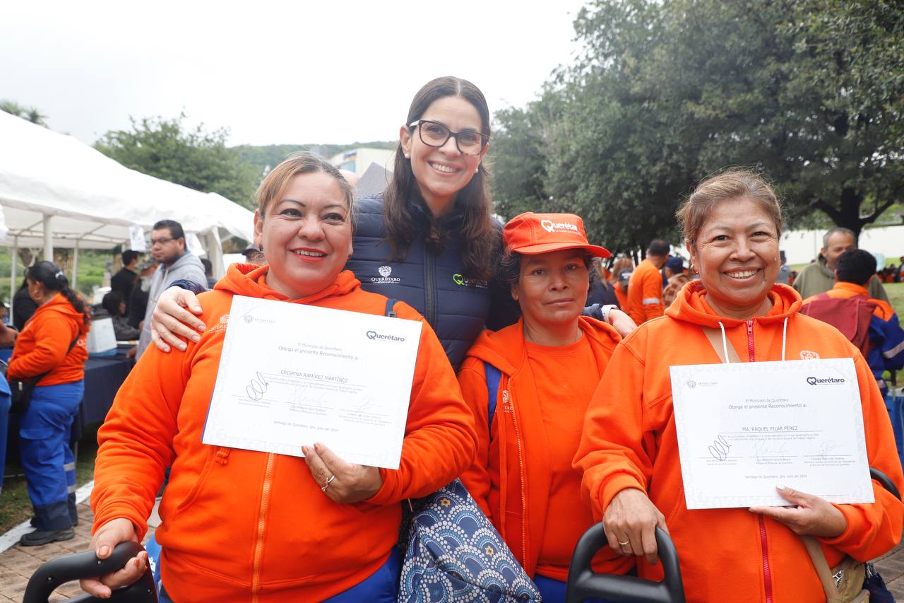 Imagen de Entregan incentivos a trabajadores operativos del Municipio de Querétaro 3