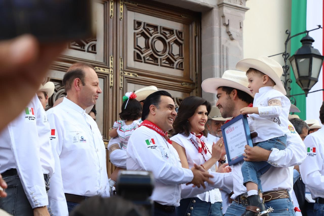 Imagen de Asiste Luis Nava a la tradicional cabalgata histórica de la conspiración “Ignacio Pérez” 2