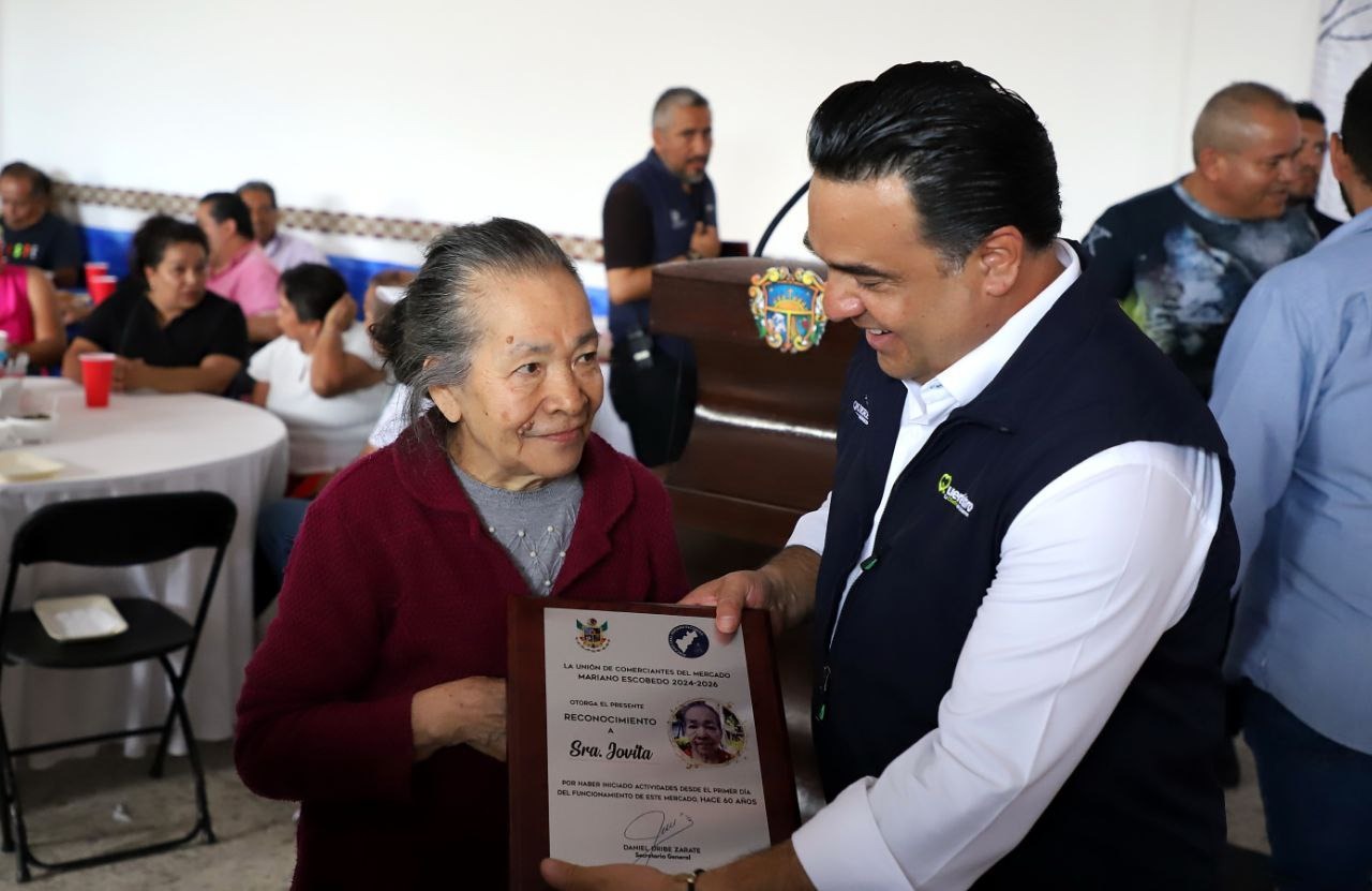 Imagen de Participa Luis Nava en festejo por el 60 aniversario del Mercado “General Mariano Escobedo” 5