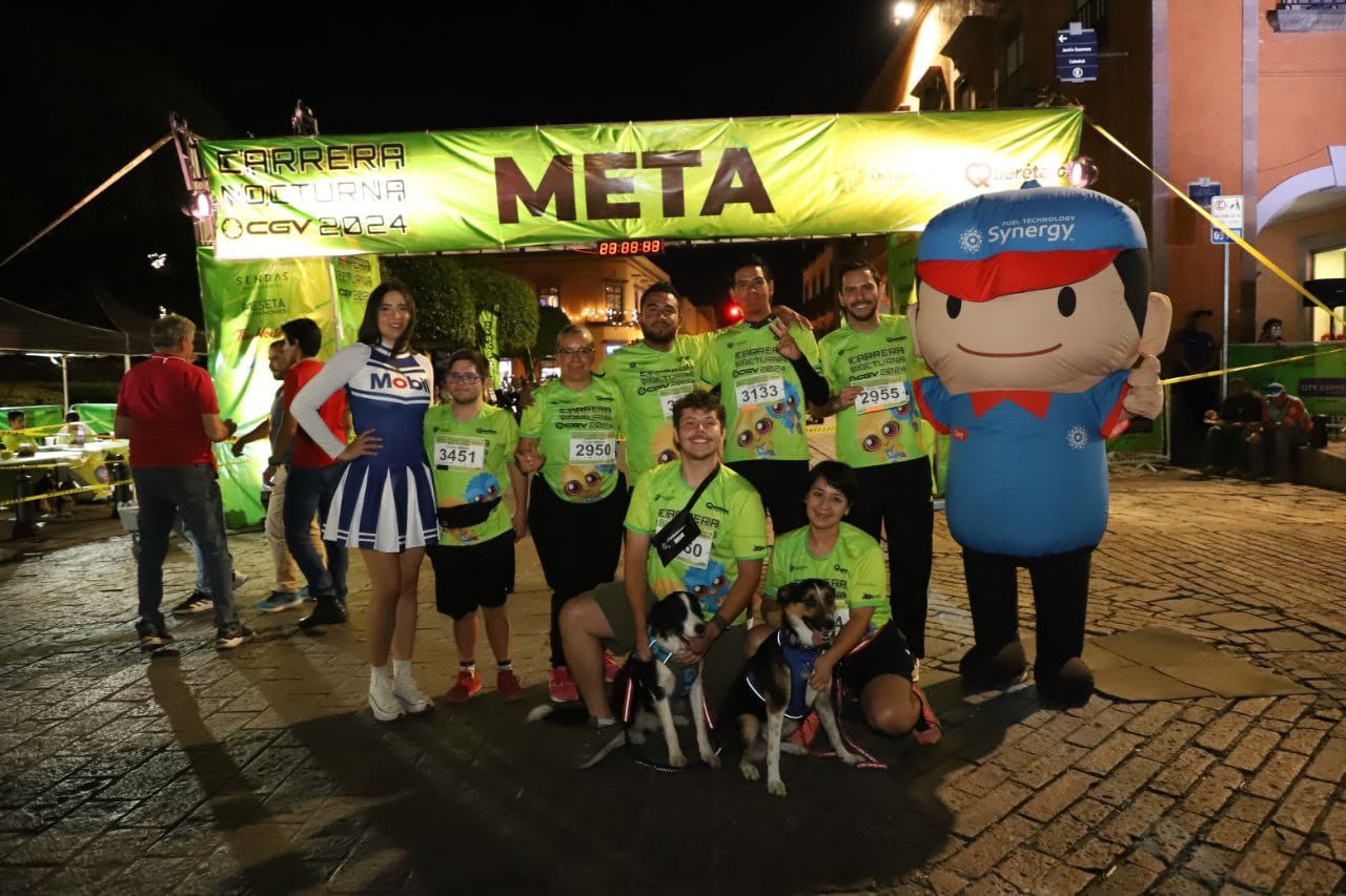 Imagen de Todo un éxito la Décimo Tercera Carrera Nocturna CGV 2024 1