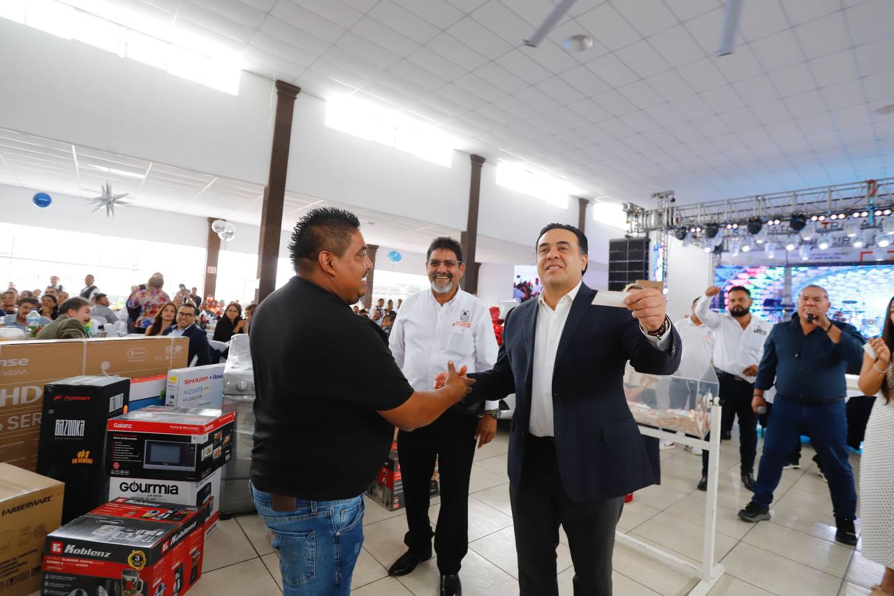 Imagen de Celebran los 51 años del Sindicato de Trabajadores del Municipio de Querétaro 2