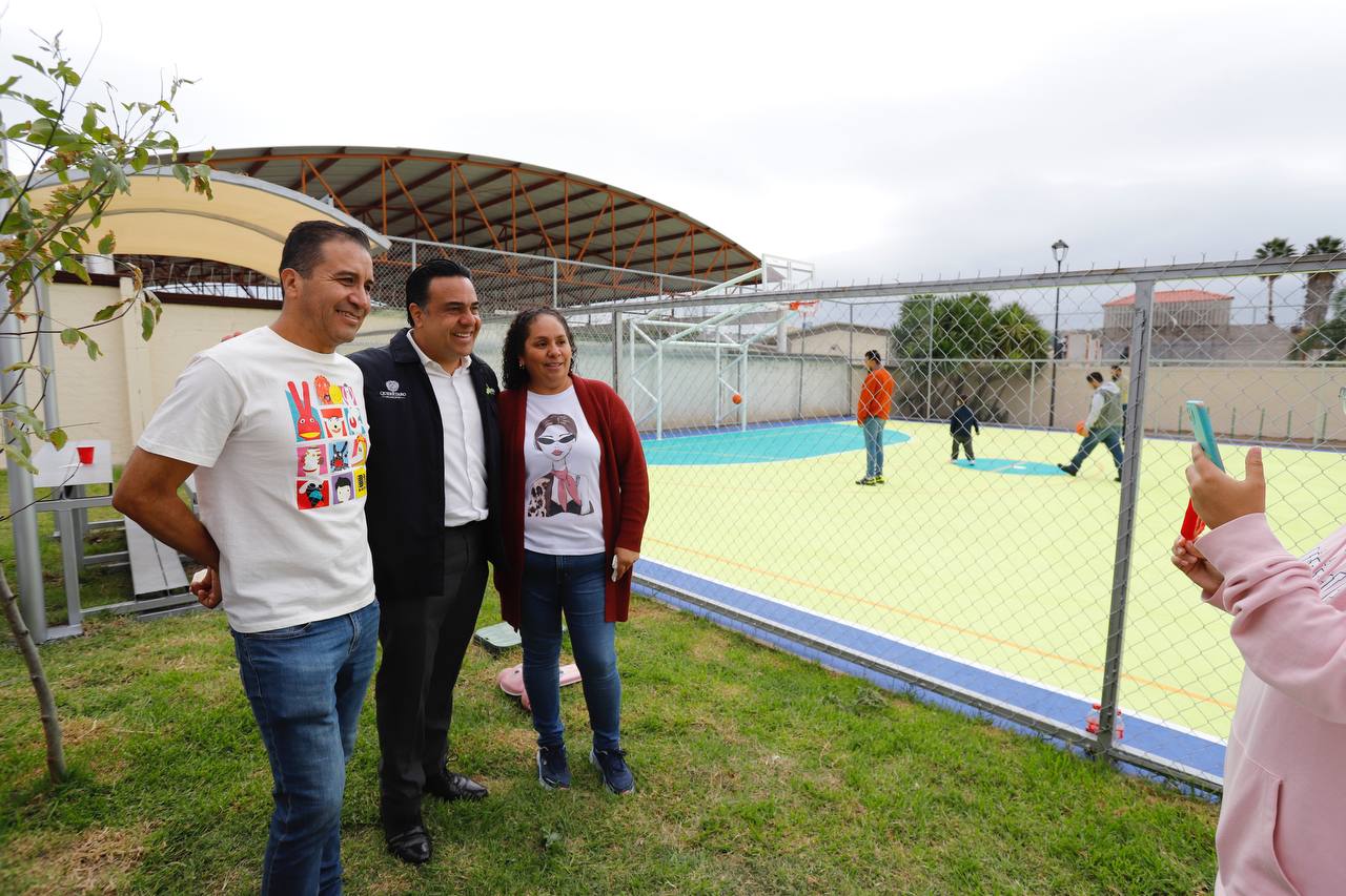 Imagen de Entrega Luis Nava la rehabilitación del Parque Eurípides. 4