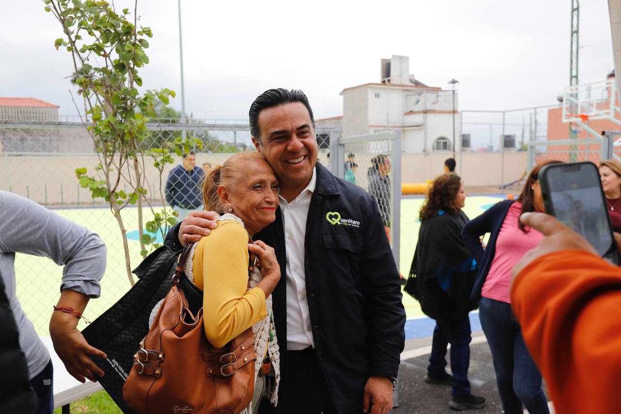 Imagen de Entrega Luis Nava la rehabilitación del Parque Eurípides. 3