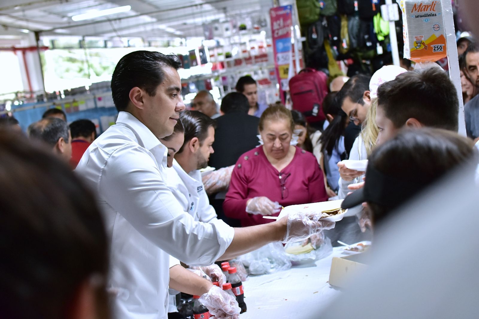 Imagen de Celebra Felifer Macías 45 aniversario del tianguis dominical de La Cruz "Miguel Hidalgo” 2