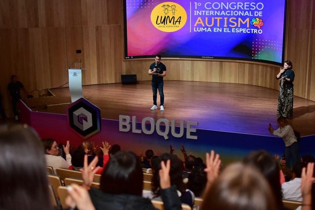 Imagen de Impulsa Felifer Macías políticas públicas para apoyar a personas con autismo 20