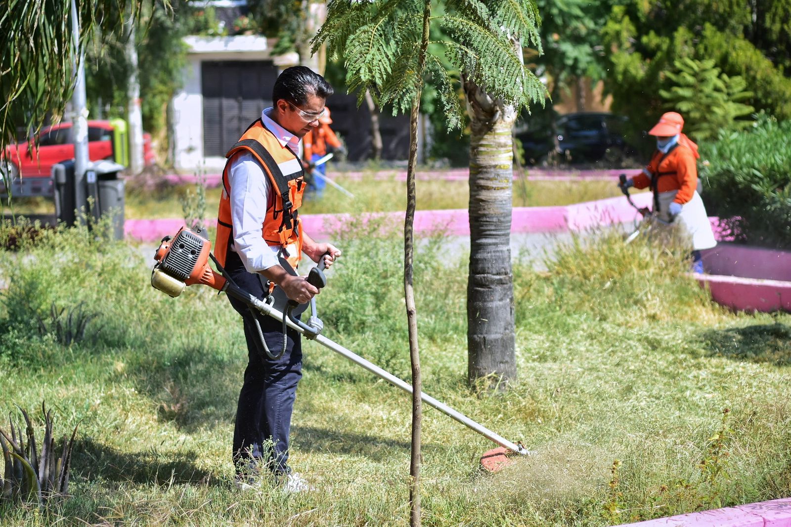 Imagen de Supervisa Felifer Macías trabajos de limpieza en Santa María Magdalena 4