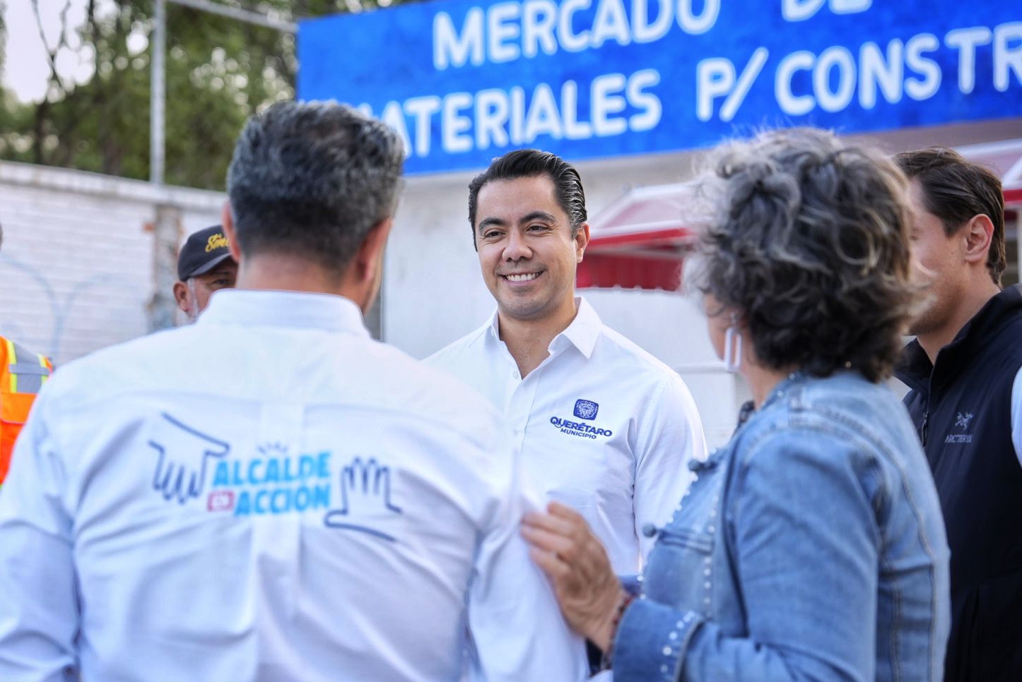 Imagen de Impulsa Felifer Macías el Plan Orden para limpieza de grafiti en la Unidad Deportiva José María Truchuelo 4