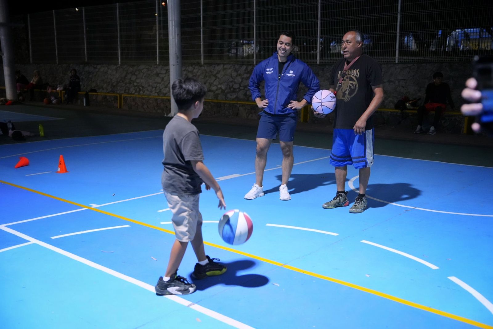 Imagen de Anuncia Felifer Macías unidades deportivas gratuitas 3