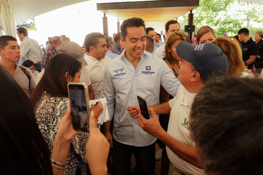 Imagen de Anuncia Felifer Macías mejoras y apoyos a mercados y tianguis 24