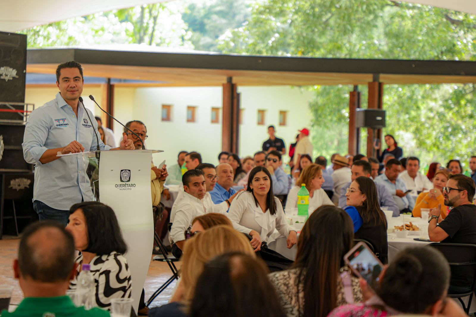 Imagen de Anuncia Felifer Macías mejoras y apoyos a mercados y tianguis 3