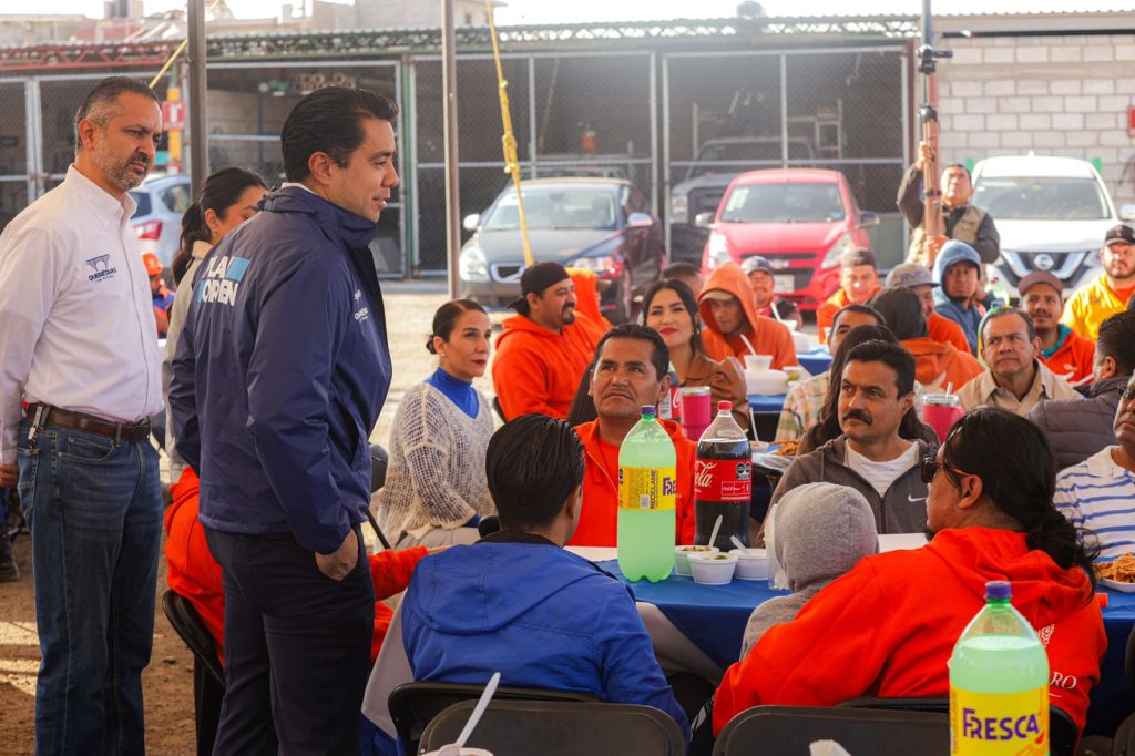 Imagen de Celebra Felifer Macías“Día del Caminero” 22