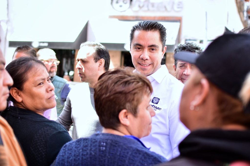 Imagen de Se reúne Felifer Macías con vecinos y comerciantes del Centro Histórico 10