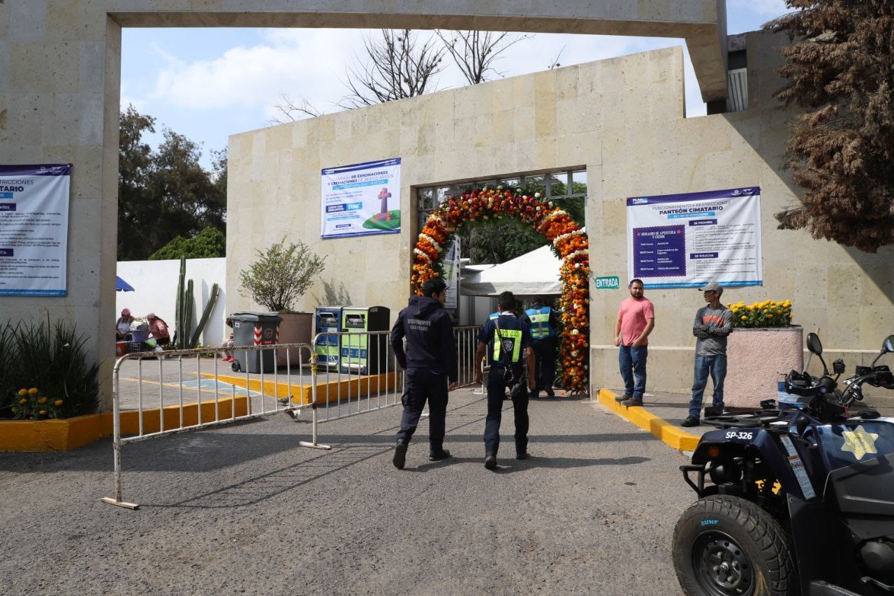 Imagen de Inicia operativo en panteones por festividades de Día de Muertos 1