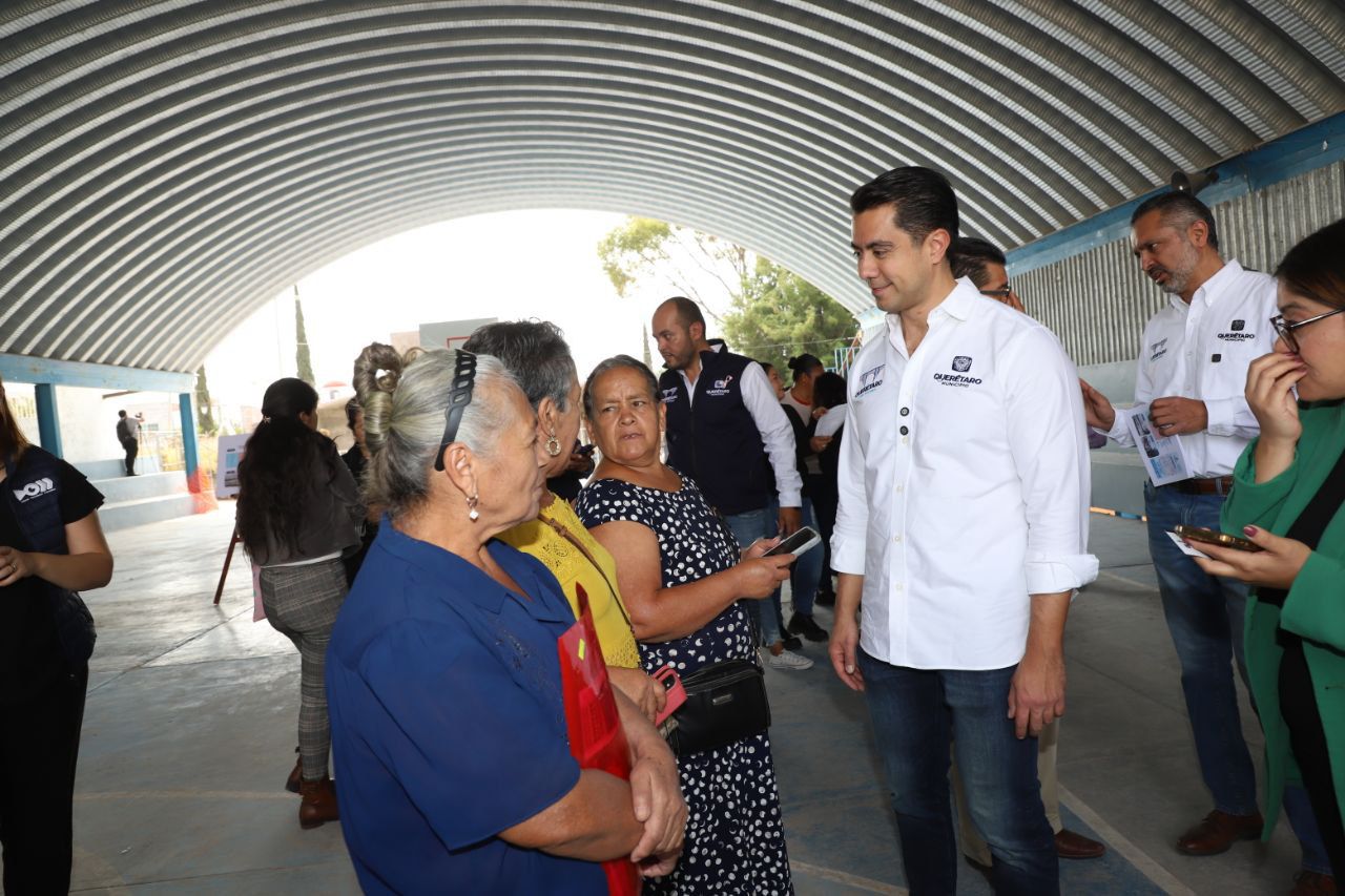 Imagen de “Estos son hechos, no palabras”: Felifer Macías destaca la inversión en la educación de los niños de Santa Rosa Jáuregu 2