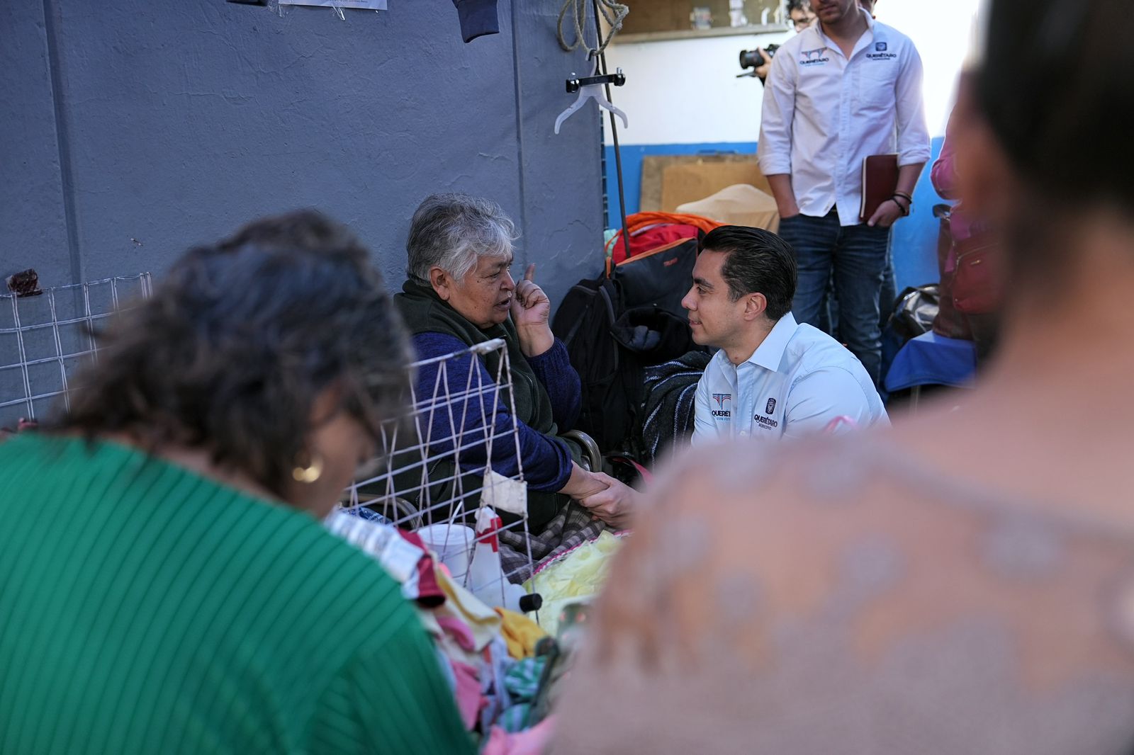 Imagen de Felifer Macías se compromete a dignificar tianguis y mercados de Querétaro 4