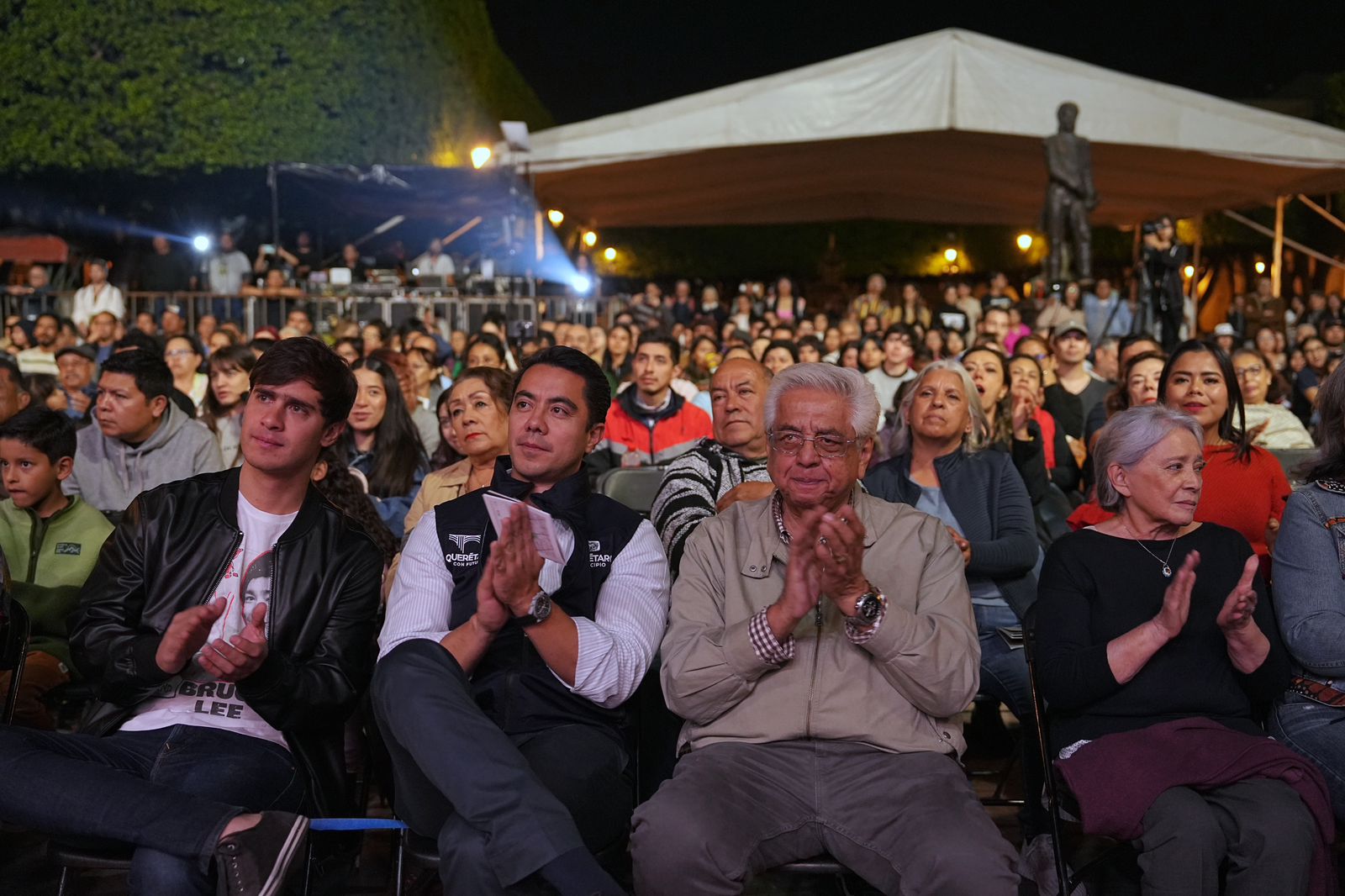 Imagen de Asiste Felifer Macías a la inauguración de la décima edición del Festival Internacional Siguientescena, Arte Evolutivo 2