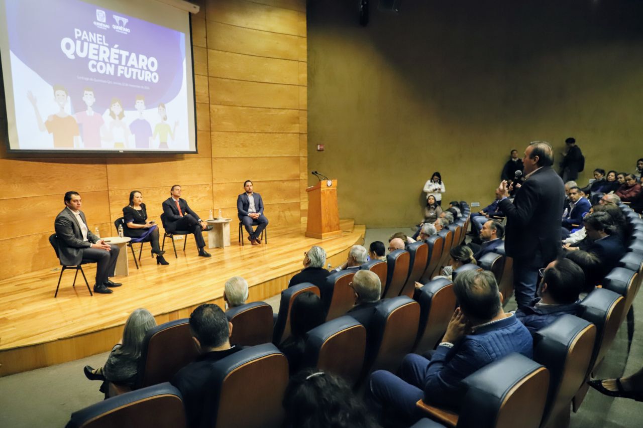 Imagen de Organiza Municipio de Querétaro, Panel Querétaro con Futuro 4