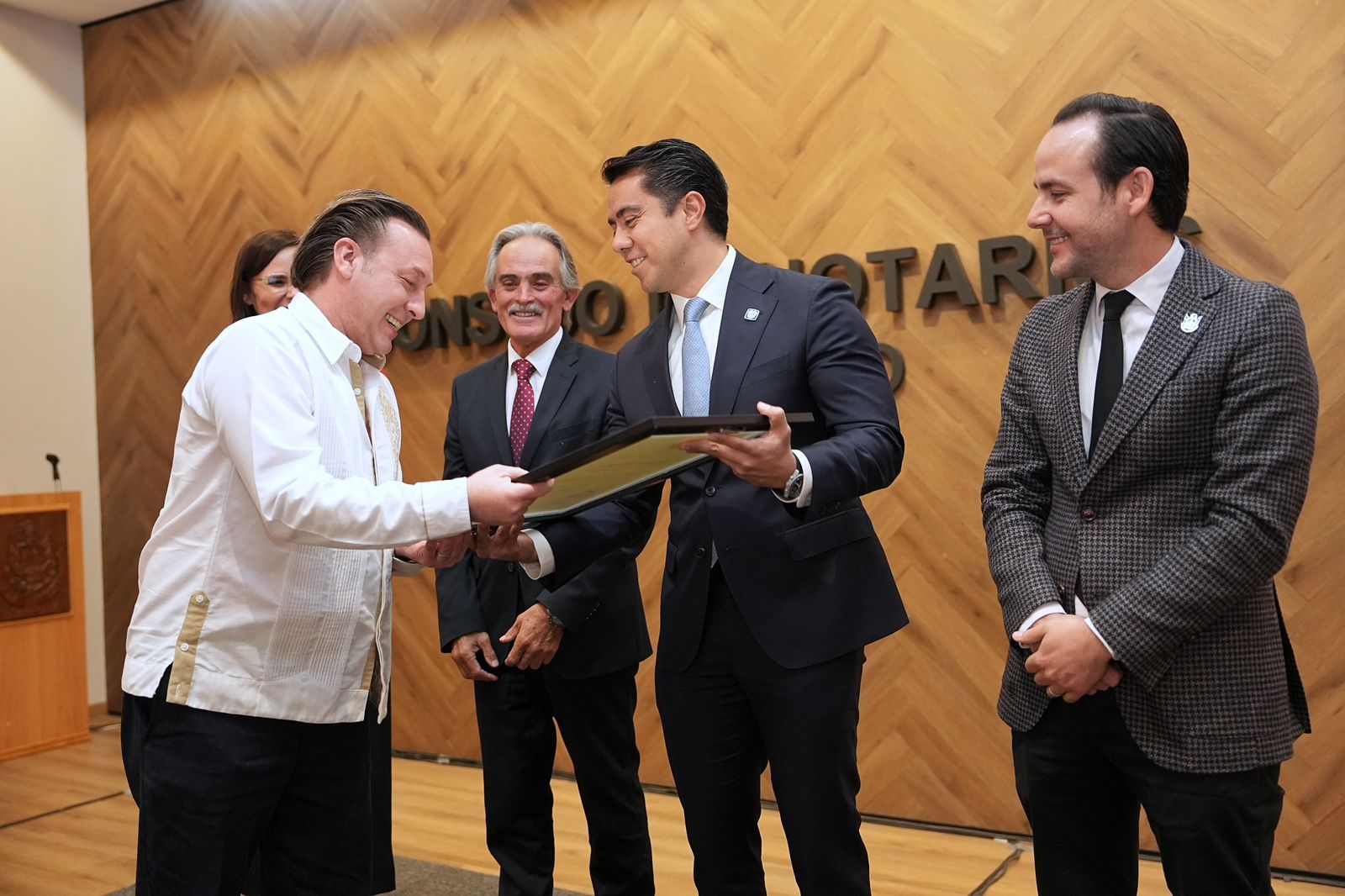 Imagen de Reconoce Felifer la labor del Consejo de Notarios del Estado de Querétaro 1