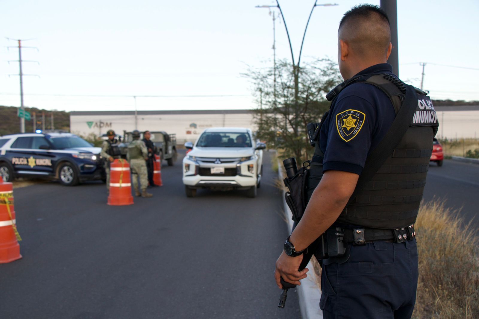 Imagen de Refuerza SSPMQ el orden en la capital con 83 puntos de control vehicular y recorridos interinstitucionales 5