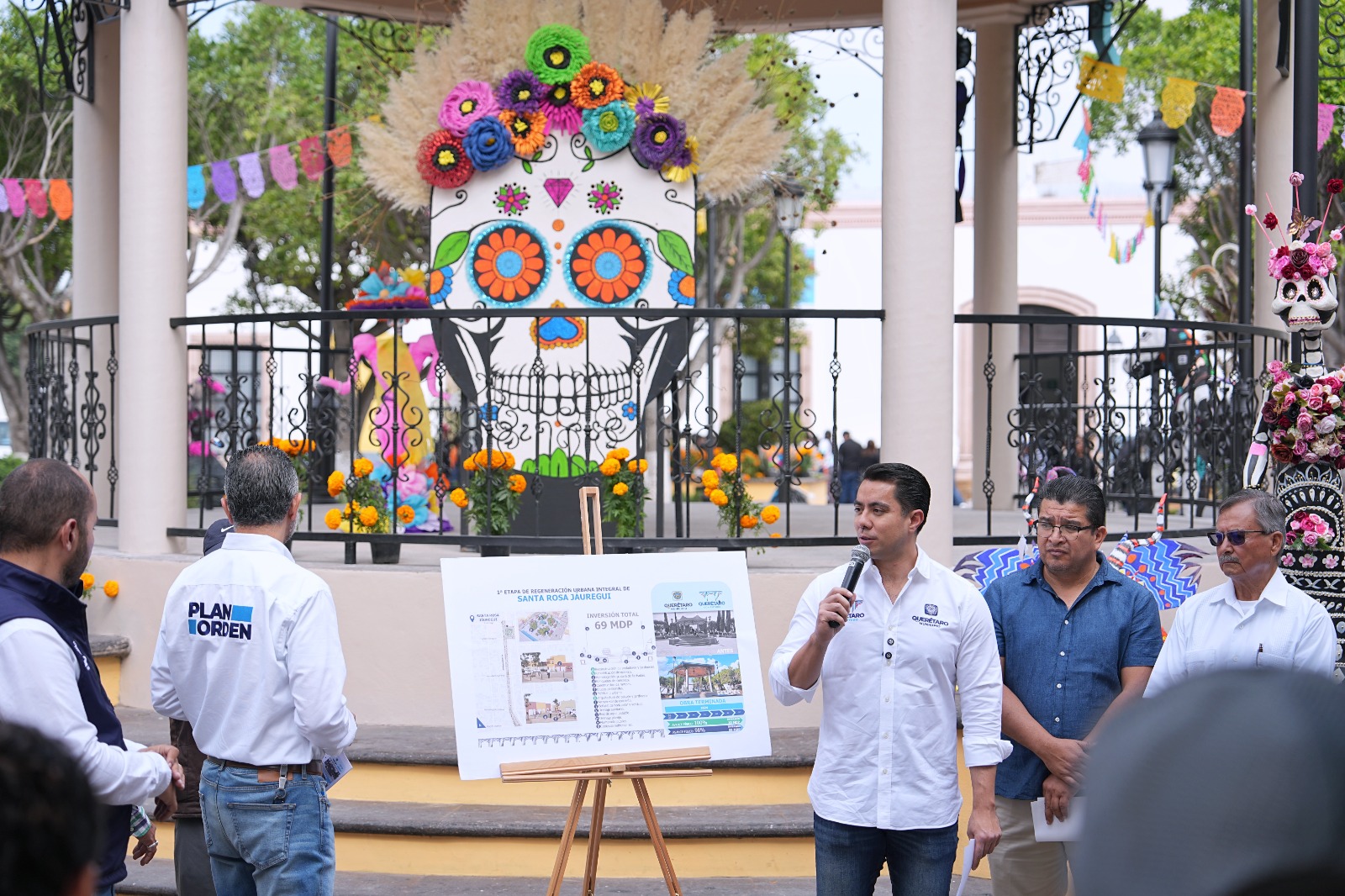 Imagen de Este es el inicio de toda la obra social que se viene para Santa Rosa Jáuregui: Felifer Macías 1