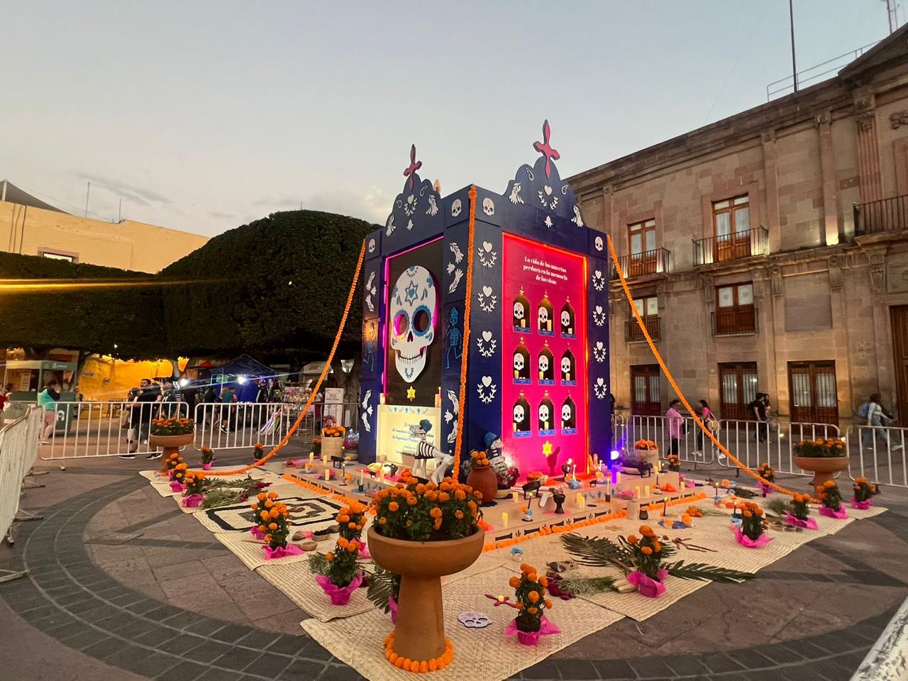 Imagen de Secretaría de Turismo de Querétaro rinde homenaje a policías caídos con altar monumental 7