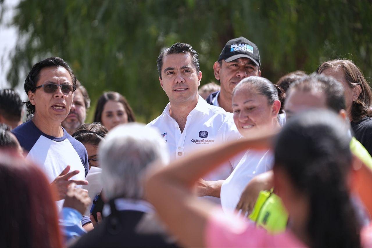 Imagen de Habrá acciones a cortísimo plazo: Felifer Macías informó al visitar el Fraccionamiento Eduardo Loarca 1