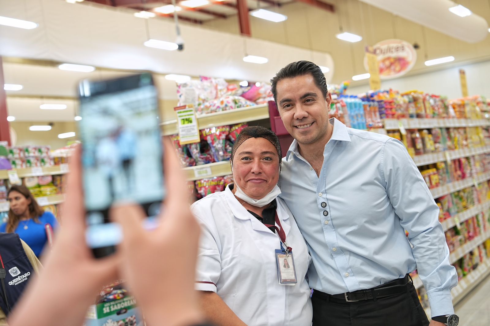 Imagen de Asiste Felifer Macías a la inauguración de la tienda Garis sucursal Hípico 4