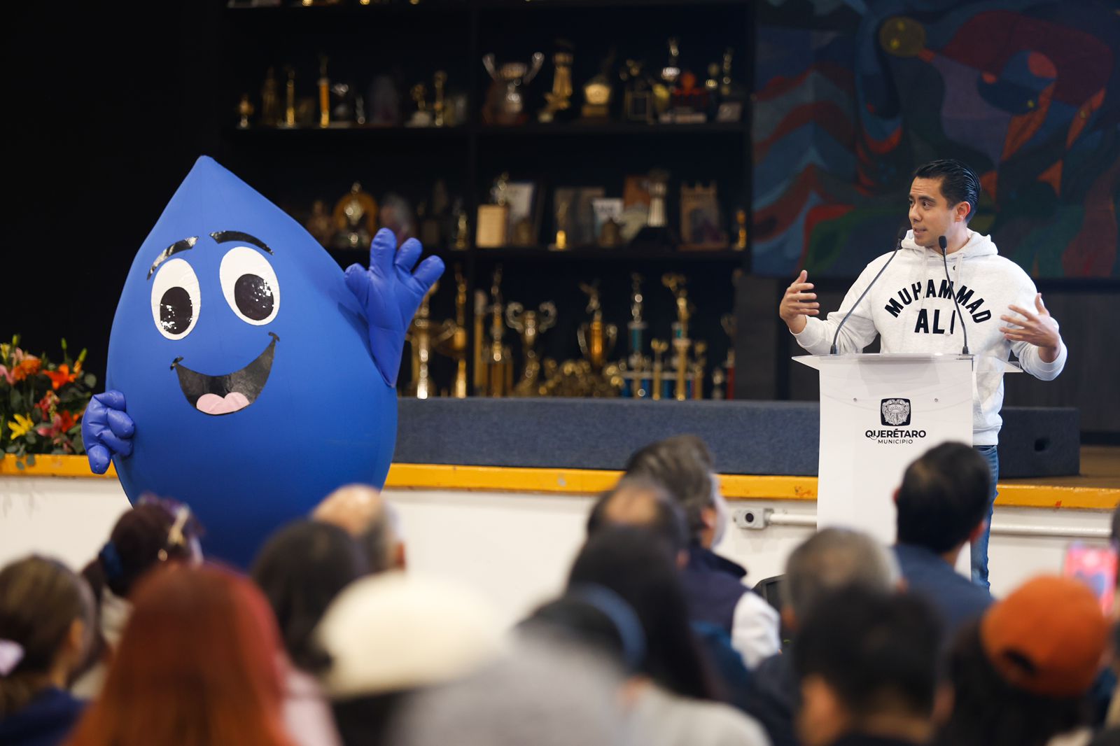 Imagen de Participa Felifer Macías en el saneamiento del Río Querétaro 6