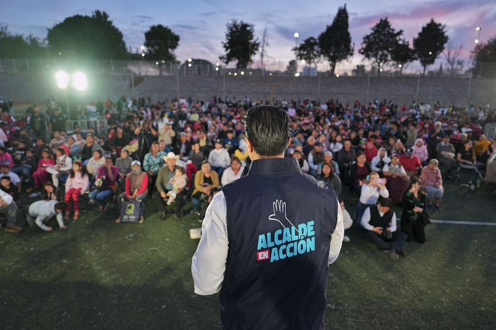 Imagen de Asiste Felifer Macías a la Posada Navideña de la Delegación Josefa Vergara y Hernández 14