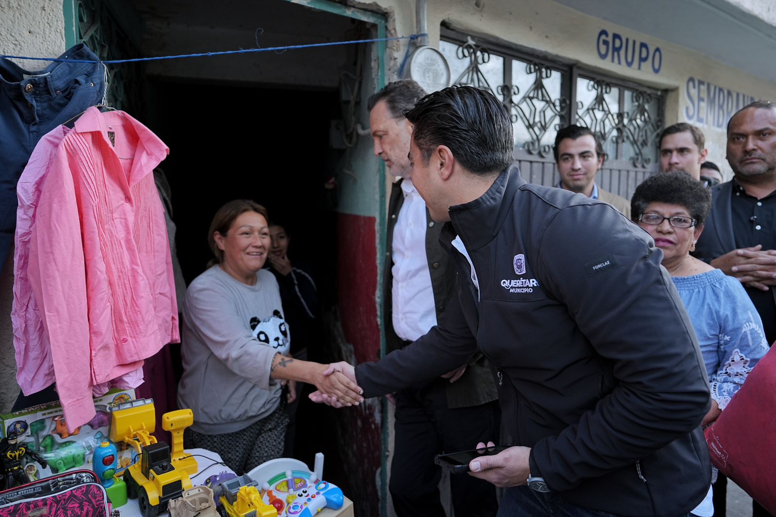 Imagen de Este 2025, Menchaca recibirá más recursos, servicios y seguridad: Felifer Macías 4