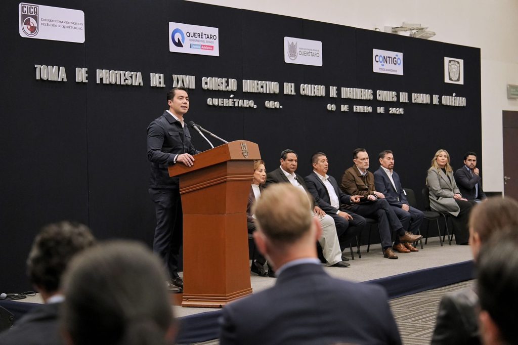 Imagen de Reafirma Felifer Macías trabajo conjunto con el Colegio de Ingenieros Civiles del estado de Querétaro 18