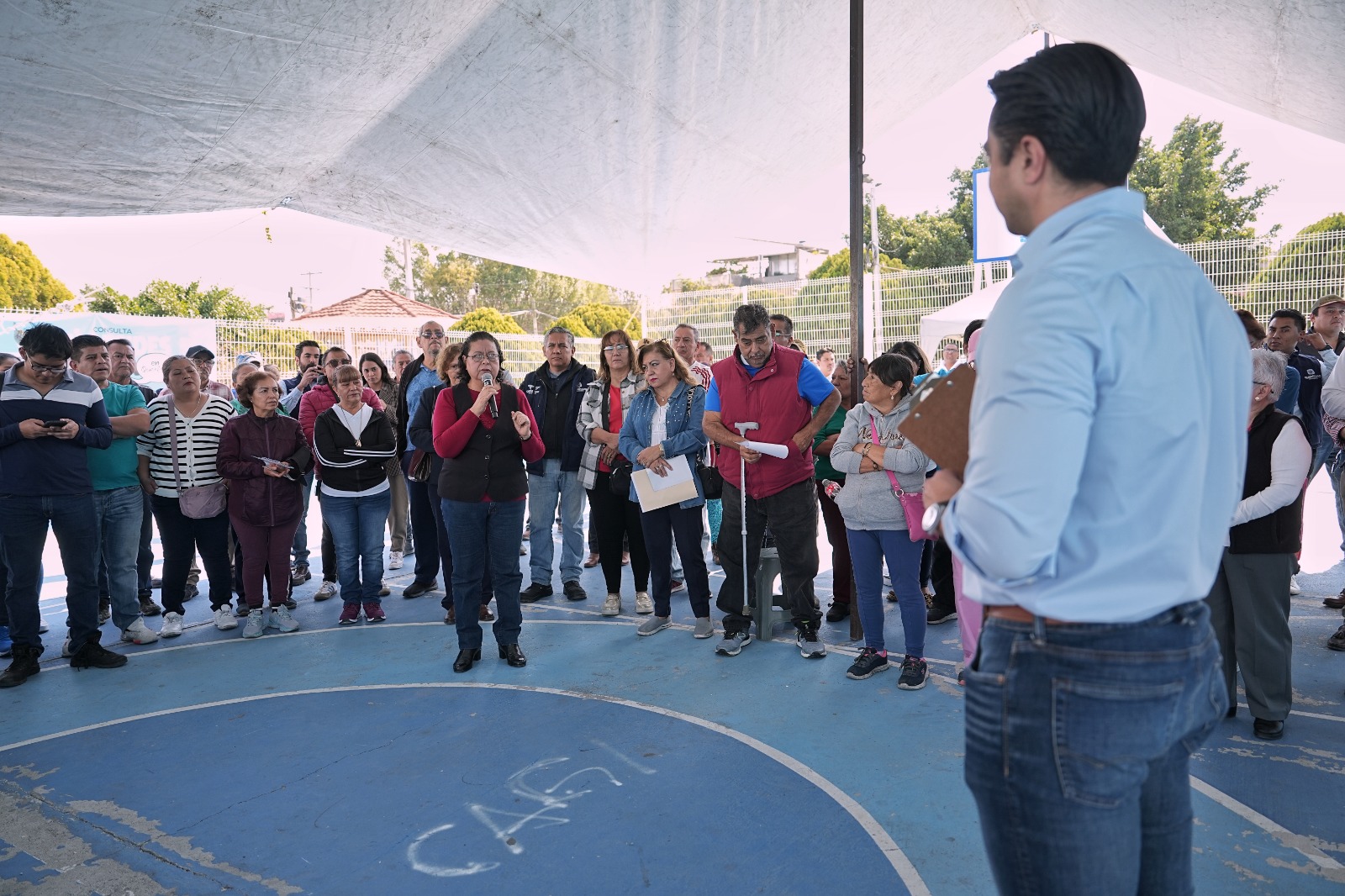 Imagen de Lleva Felifer Macías el programa Alcalde en Acción a la colonia Lázaro Cárdenas para mejorar seguridad, movilidad y mantenimiento urbano 2