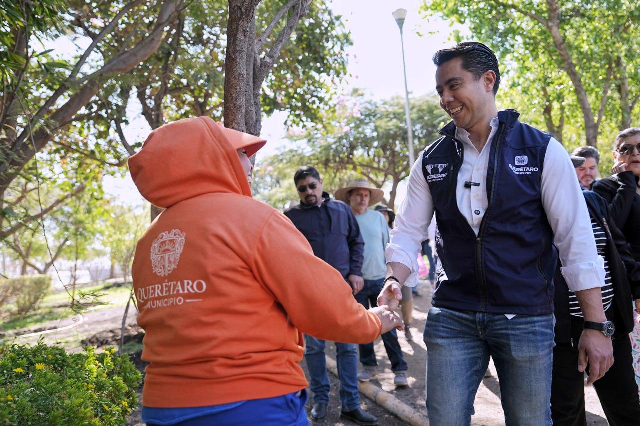 Imagen de Supervisa Felifer Macías rehabilitación del Parque Alfalfares 5