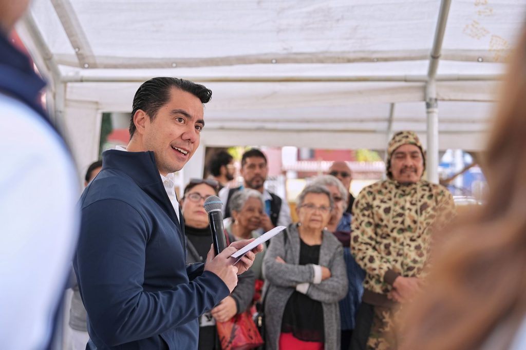 Imagen de Impulsa Felifer Macías participación ciudadana con Decide Querétaro 24