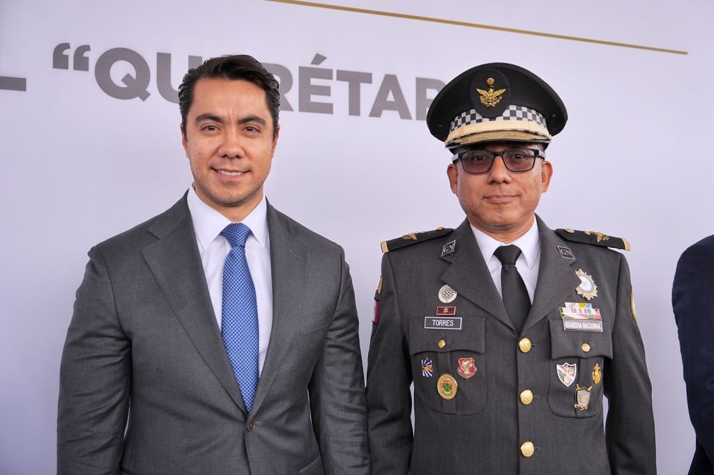 Imagen de Asiste Felifer Macías a la toma de protesta de Rubén Torres Martínez como coordinador estatal de la Guardia Nacional 22