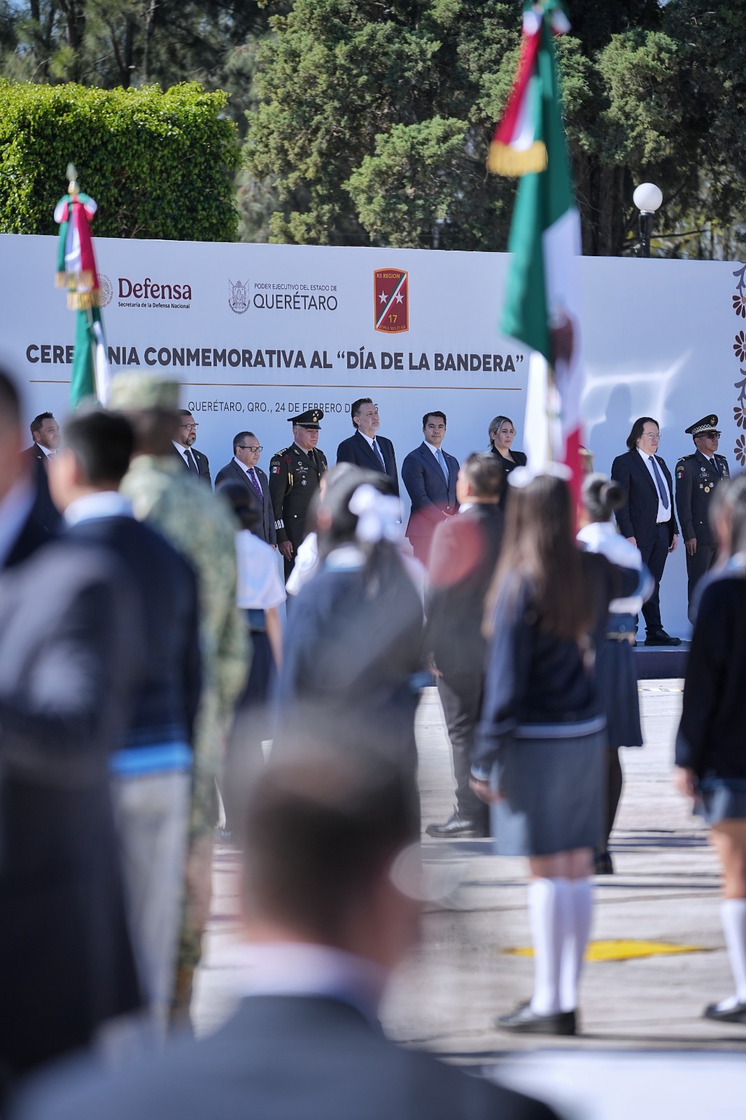 Imagen de Felifer Macías participa en la conmemoración del Día de la Bandera 2