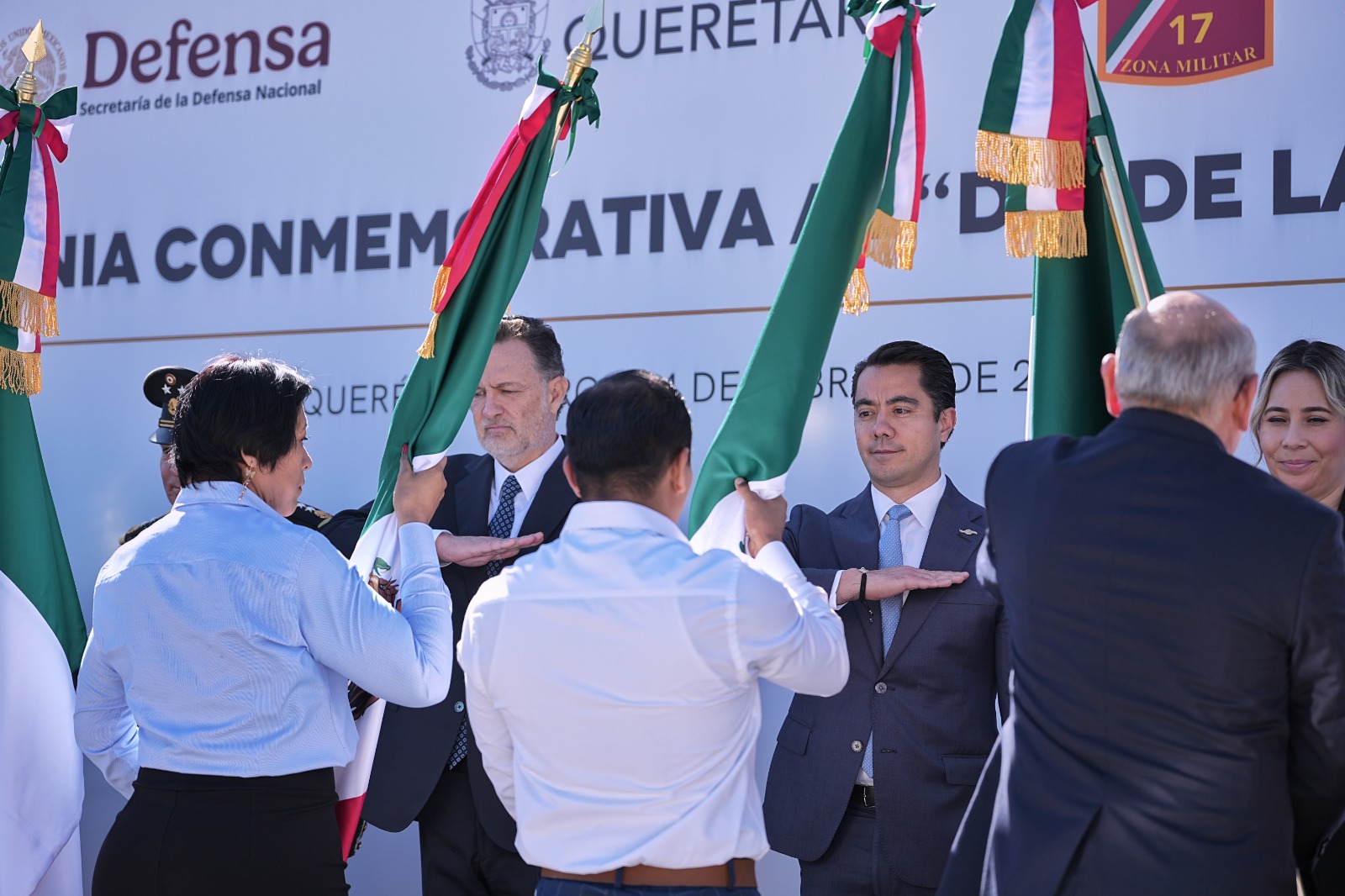 Imagen de Felifer Macías participa en la conmemoración del Día de la Bandera 3