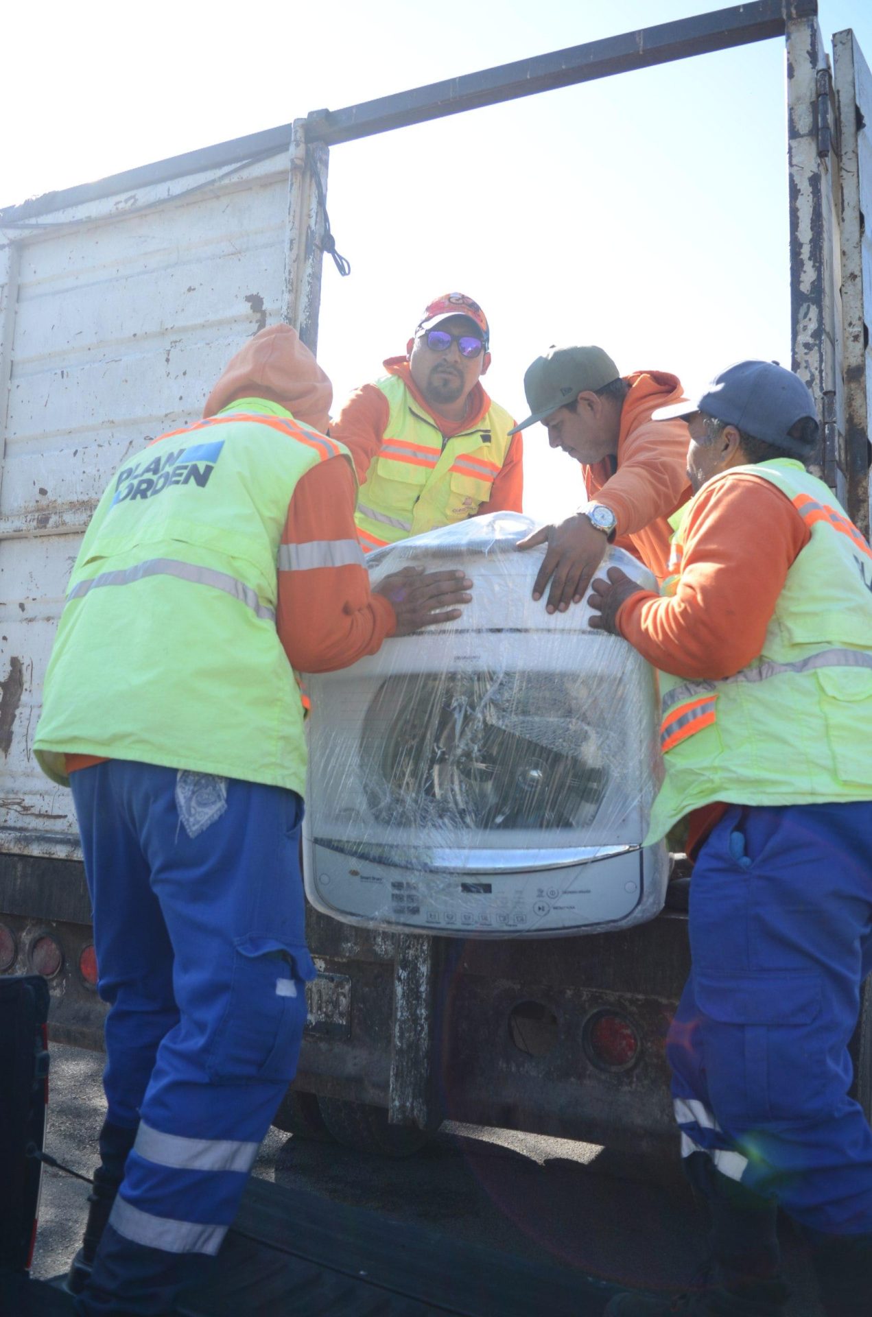 Imagen de Captan 12 toneladas de basura electrónica durante la Jornada de Recolección de residuos y aparatos eléctricos y electrónicos 14