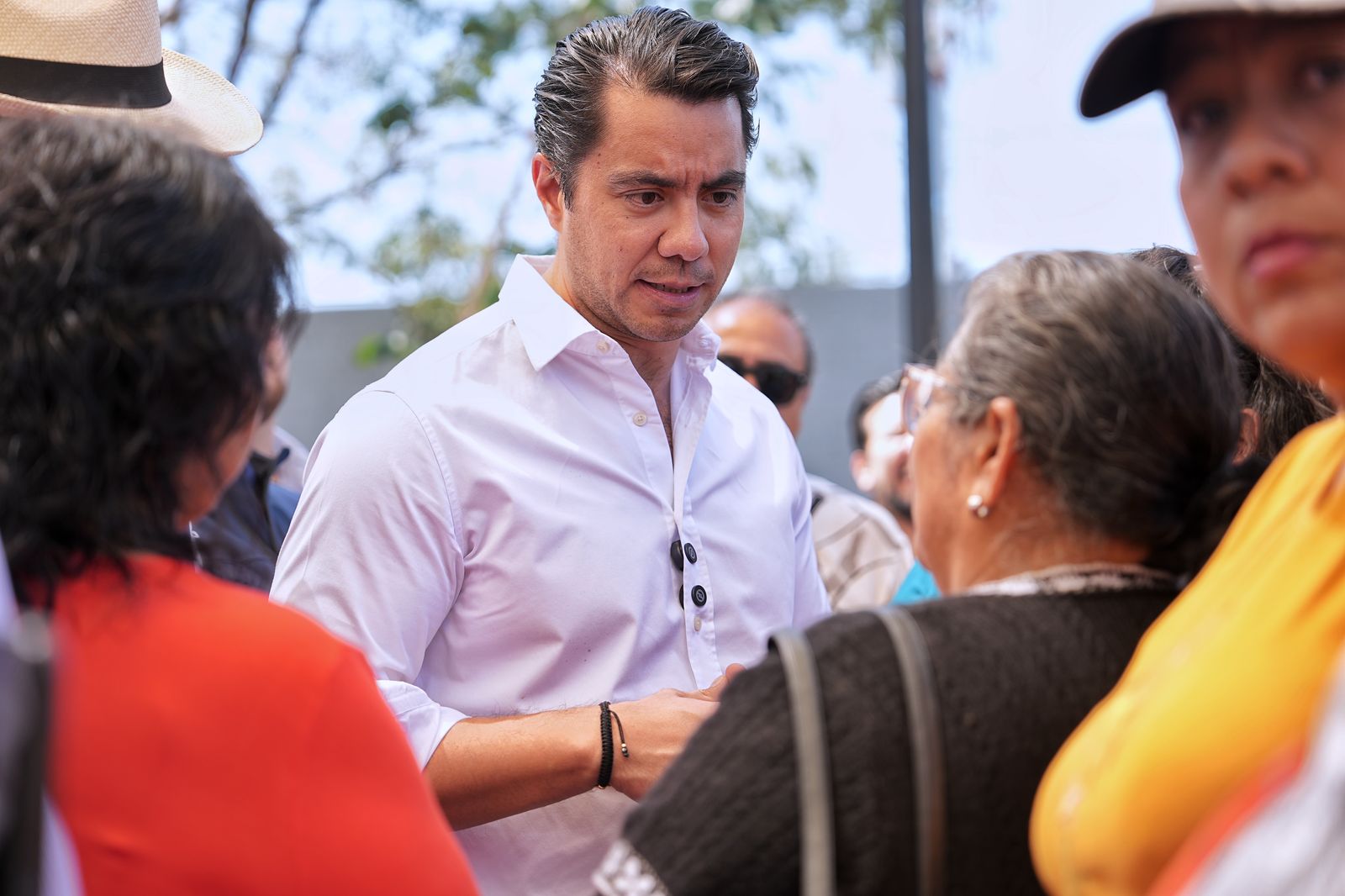 Imagen de Entrega Felifer Macías rehabilitación del Parque Colinas de Santa Cruz 1